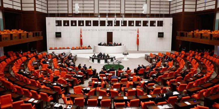 Paylan: Bütçe halktan kaçırıldı Paylan: Bütçe halktan kaçırıldı