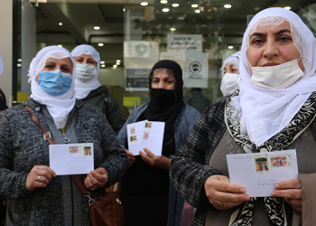 Barış Anneleri tutuklu kadınlara dayanışma kartı gönderdi