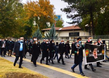 Tahir Elçi anılıyor