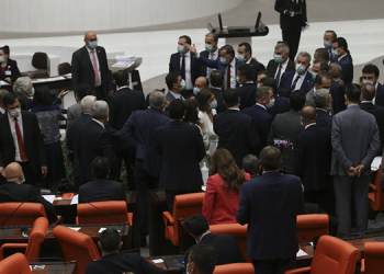 HDP’li Vekil Aydemir’in koronavirüs testi pozitif çıktı