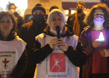 İnsan Hakları Haftası’nın kapanışı polis ablukasında yapıldı