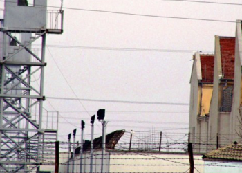 Grevdeki tutukluların aileleri: Talepleri karşılansın