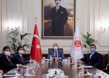 Bakan Gül, TBB Başkanı Feyzioğlu ile görüştü