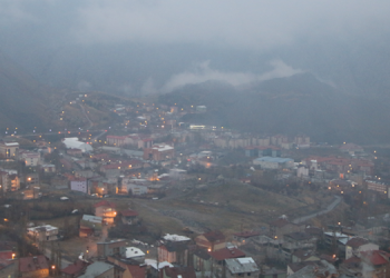 Hakkarililer zehir soluyor