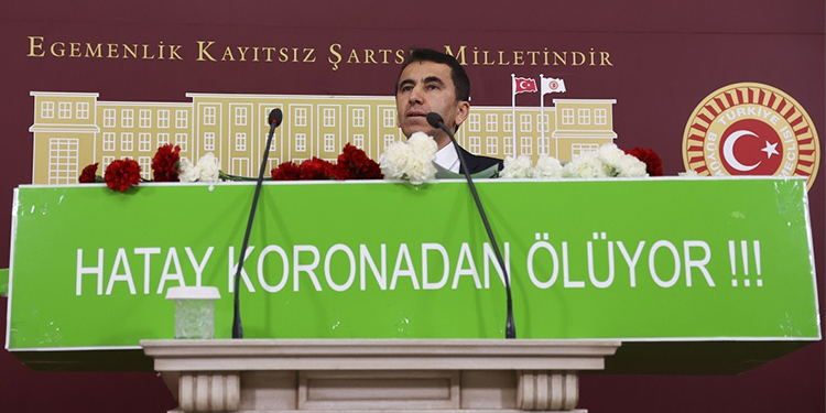 CHP’li vekilden Meclis’te ‘tabutlu’ açıklama CHP’li vekilden Meclis’te ‘tabutlu’ açıklama