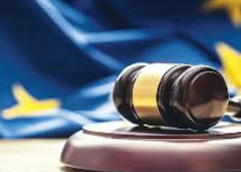 Sanatçı ve aydınlardan ortak bildiri: Hukuk kurallarını tabi kılın