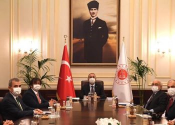 İHD heyeti, Adalet Bakanı Gül’le görüştü