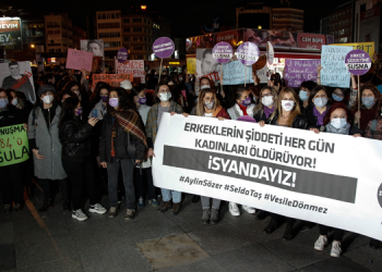 Kadıköy’de kadın cinayetleri protestosu