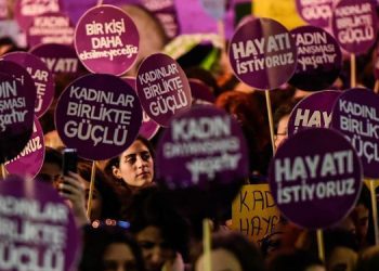 Kız kardeşliğin yılı: Yükselen mücadele ve cesaret