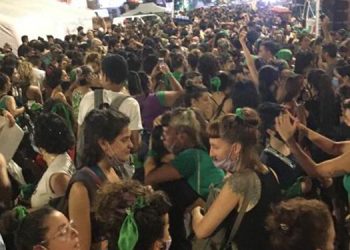 Arjantin’de kürtaj yasallaştı