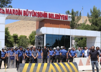 Mardin yolsuzluk soruşturmasında 3 yönetici daha tutuklandı