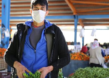 Pazar esnafı: borçla ay sonunu getiriyoruz