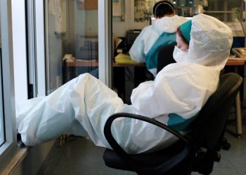 Sağlık çalışanlarında karantina sadece 7 gün!