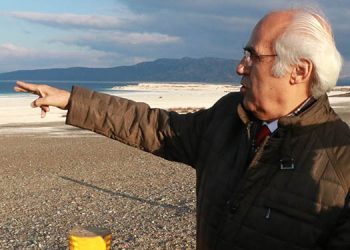 ‘Salda Gölü, kuraklık nedeniyle 10 yılda 30 metre çekildi’