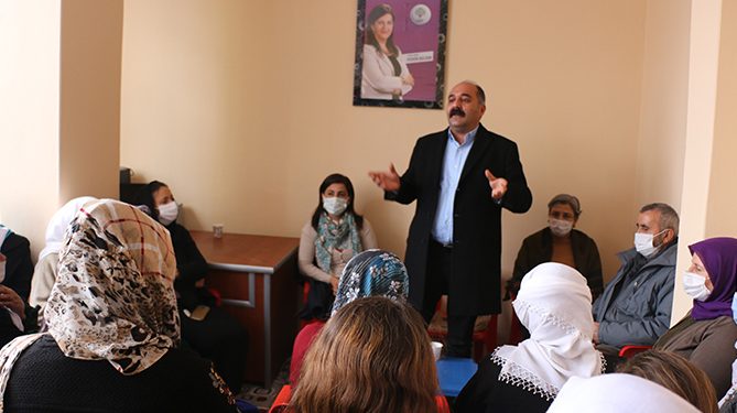 Öztürk: Ülke tecrit altında çözüm halkların birlikteliği Öztürk: Ülke tecrit altında çözüm halkların birlikteliği