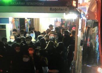 İstanbul’da tramvaylarda korkutan kalabalık
