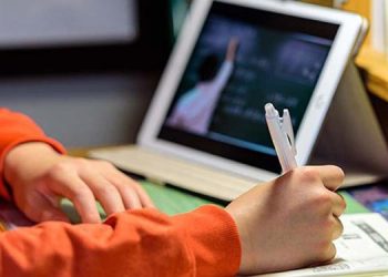 Uzaktan eğitime uzaklar!