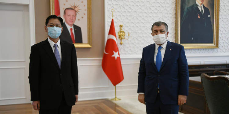 Bakan Koca, Çin Ankara Büyükelçisi Liu Shaobin ile görüştü Bakan Koca, Çin Ankara Büyükelçisi Liu Shaobin ile görüştü