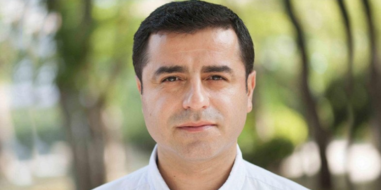 Demirtaş’ın davası ertelendi Demirtaş’ın davası ertelendi