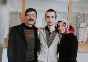 3 yıldır tek kişilik hücrede tutulan Özbay: Yemeklere tükürülüyor