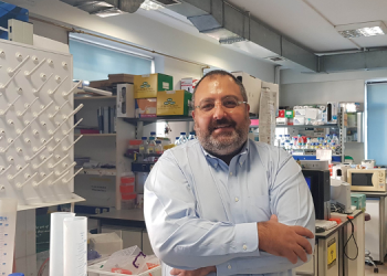 İngiltere’deki mutasyon, aşı kadar ilaç çalışmalarının önemli olduğunu gösteriyor