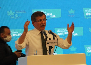 Davutoğlu: AYM’yi arka bahçelerine dönüştürdüler