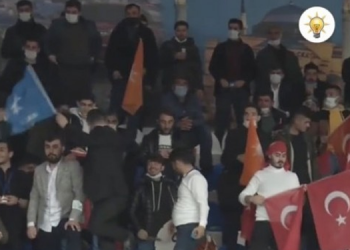 AKP kongrelerinde maske ve fiziki mesafe hak getire!