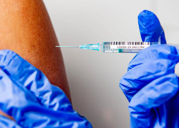 İngiltere’den AstraZeneca açıklaması: 4 Ocak’ta piyasada