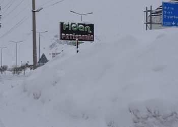 Bitlis’te 130 köy yolu ulaşıma kapandı