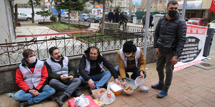 1001 gündür direnen Cargill işçileri: Hak verilmez alınır 1001 gündür direnen Cargill işçileri: Hak verilmez alınır