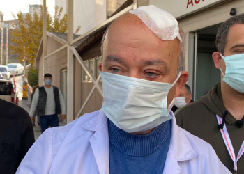 Doktorun başını taşla yaran hasta yakını adli kontrolle serbest