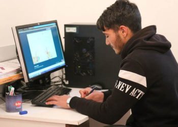 Açılmayan okullarda karneler dağıtılıyor: MEB sınıfta kaldı!