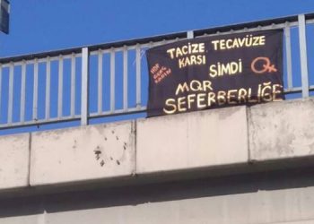 İstanbul’da ‘mor seferberlik’ pankartları