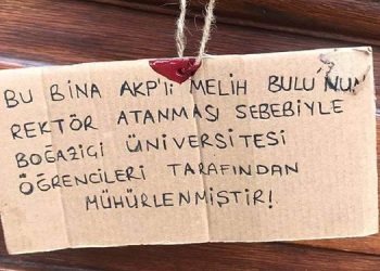 Boğaziçili öğrenciler rektörlük binasını mühürledi