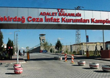 ÖHD: Çıplak arama işkencesine son verilsin