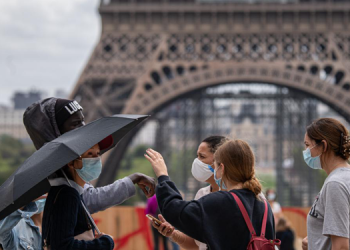 Fransa AB dışındaki ülkelere sınırlarını kapattı