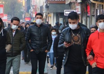 Sokağın asgari ücret tepkisi: Saray’a var bize yok