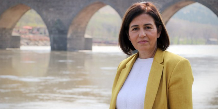 Sur Belediyesi Eş Başkanı Buluttekin’e hapis cezası Sur Belediyesi Eş Başkanı Buluttekin’e hapis cezası