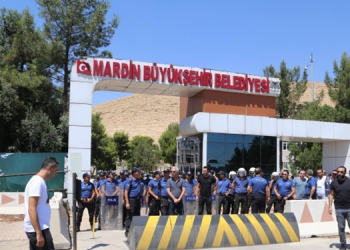 Kayyım işçileri tehditle sendika değiştirmeye zorluyor