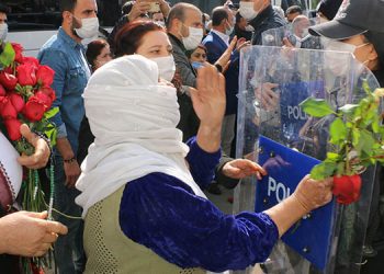 Cizre bodrumlarında katledilenler anıldı