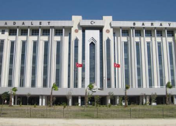 Tek karede hem PKK hem de DAİŞ propagandası çıkarıldı