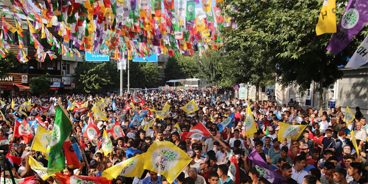HDP yarın “Herkes İçin Adalet” kampanyasının startını veriyor HDP yarın “Herkes İçin Adalet” kampanyasının startını veriyor
