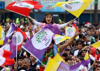 HDP oylarını korurken AKP’de düşüş, CHP’de artış var