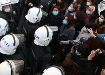 Kadıköy’de gözaltına alınan 33 kişi serbest bırakıldı