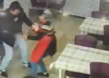 Tekirdağ’da indirim yapmayan kadın dönercinin bıçaklandığı an kameraya yansıdı