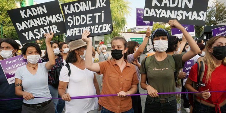 33 kadın tek paragraflık iddianameyle yargılanacak 33 kadın tek paragraflık iddianameyle yargılanacak