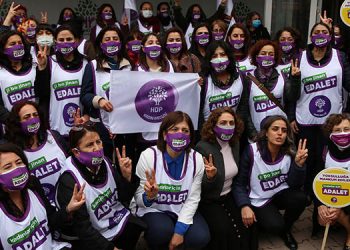 HDP Kadın Meclisi ‘Kadınlar için adalet’ kampanyasını başlattı