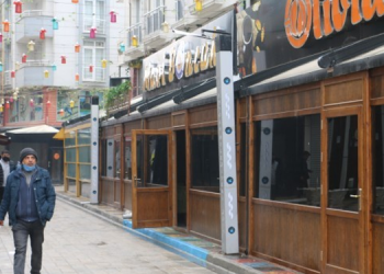 Kafelerin pandemi hali: Düğün parasını kiraya ödüyor