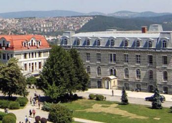 Dekan Kılıç Boğaziçili öğrencileri tehdit etti