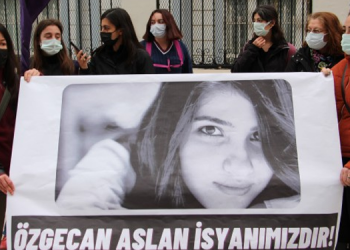 Kadınlar Özgecan Aslan’ı andı